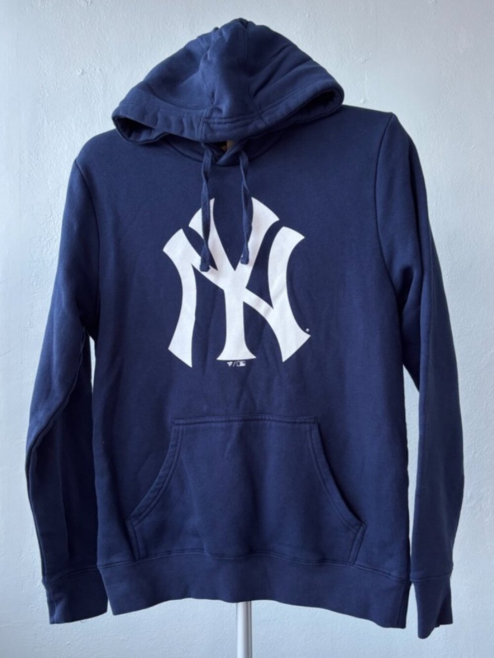 Fanatics Navy New York Yankees Team Color Primary Logo 2 Pullover Hoodie Medium